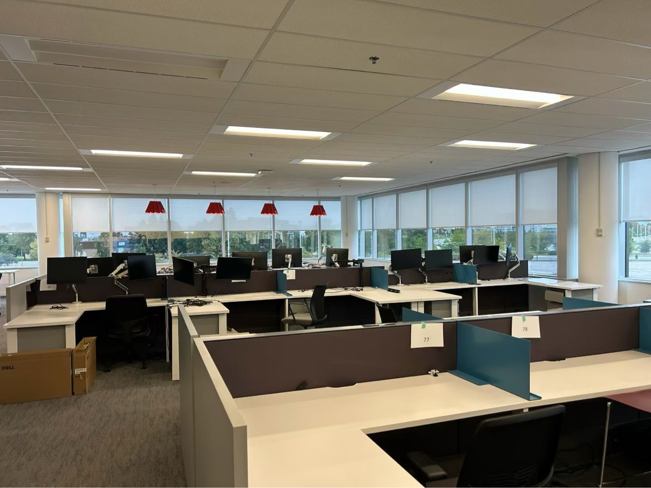 bulk roller shades for contractors and property managers
